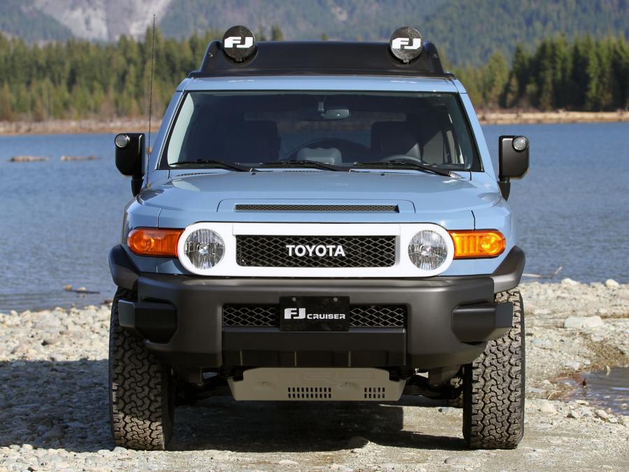  Toyota FJ Cruiser Trail Teams Ultimate Edition 2014 года  (фото 20 из 25)
